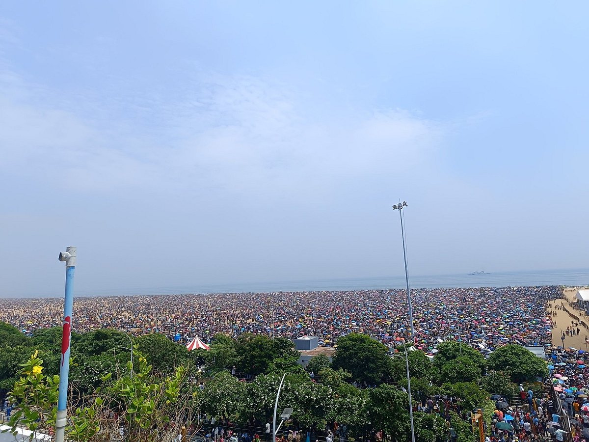 21 ஆண்டுகளுக்கு பிறகு... சென்னையில் பிரமாண்டமாக நடந்து முடிந்த விமான சாகச நிகழ்ச்சி -குவியும் பாராட்டுகள்