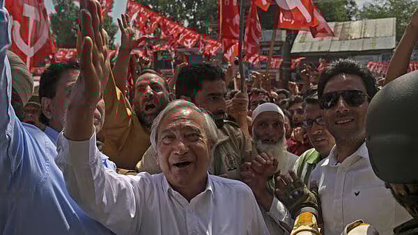 ஜம்மு காஷ்மீர் தேர்தல் : 5 ஆவது முறை வெற்றி - யார் இந்த யூசூப் தாரிகாமி?