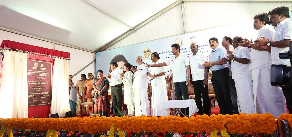 82 ஆண்டு பழமையான மெரினா நீச்சல் குளம்! : புதுப்பிக்கப்பட்டு நாளை முதல் பயன்பாட்டிற்கு வருகிறது!