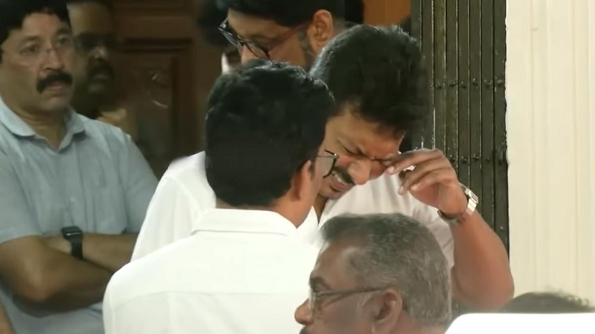 “எங்களைத் தவிக்க விட்டுட்டு, எங்கே போனீங்க... செல்வம் மாமா!” - துணை முதலமைச்சர் உதயநிதி உருக்கம் !