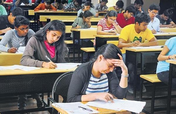 2 மாதங்களாக காத்திருக்கும் 2 லட்சம் மருத்துவர்கள் : தாமதமாகும் முதுநிலை நீட் முடிவுகள்!