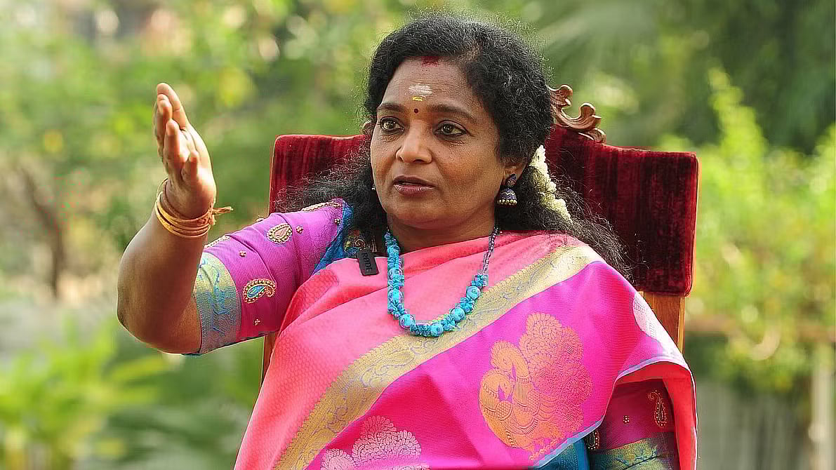 உங்கள் துரோகத்தை மக்கள் பார்த்துக்கொண்டிருக்கிறார்கள் - தமிழிசையை விமர்சித்த துணை முதலமைச்சர் !