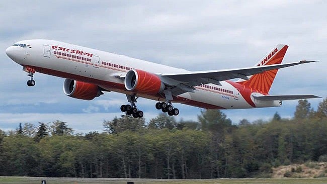 ஒரு வாரத்தில் 34 விமானங்களுக்கு வெடிகுண்டு மிரட்டல் : ரூ.3 கோடி இழப்பு!