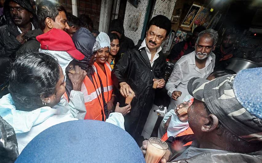 சென்னையில் மழை வந்தவுடன் சேலத்திற்கு சென்று பதுங்கியவர்தான் பழனிசாமி - முதலமைச்சர் விமர்சனம் !