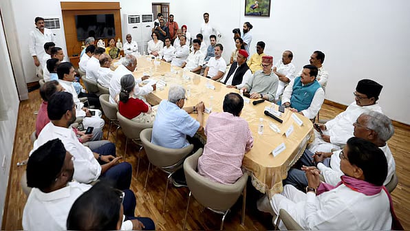 இந்தியா கூட்டணியின் வெற்றிக்கு உழைப்போம்! : இந்தியா கூட்டணி கட்சிகள் உறுதி!