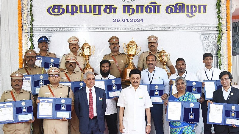 வீர, தீரச் செயல்களுக்கான அண்ணா பதக்கம்: யார் யார் எப்படி விண்ணப்பிக்கலாம்? விதிமுறைகள் என்ன? -விவரம்