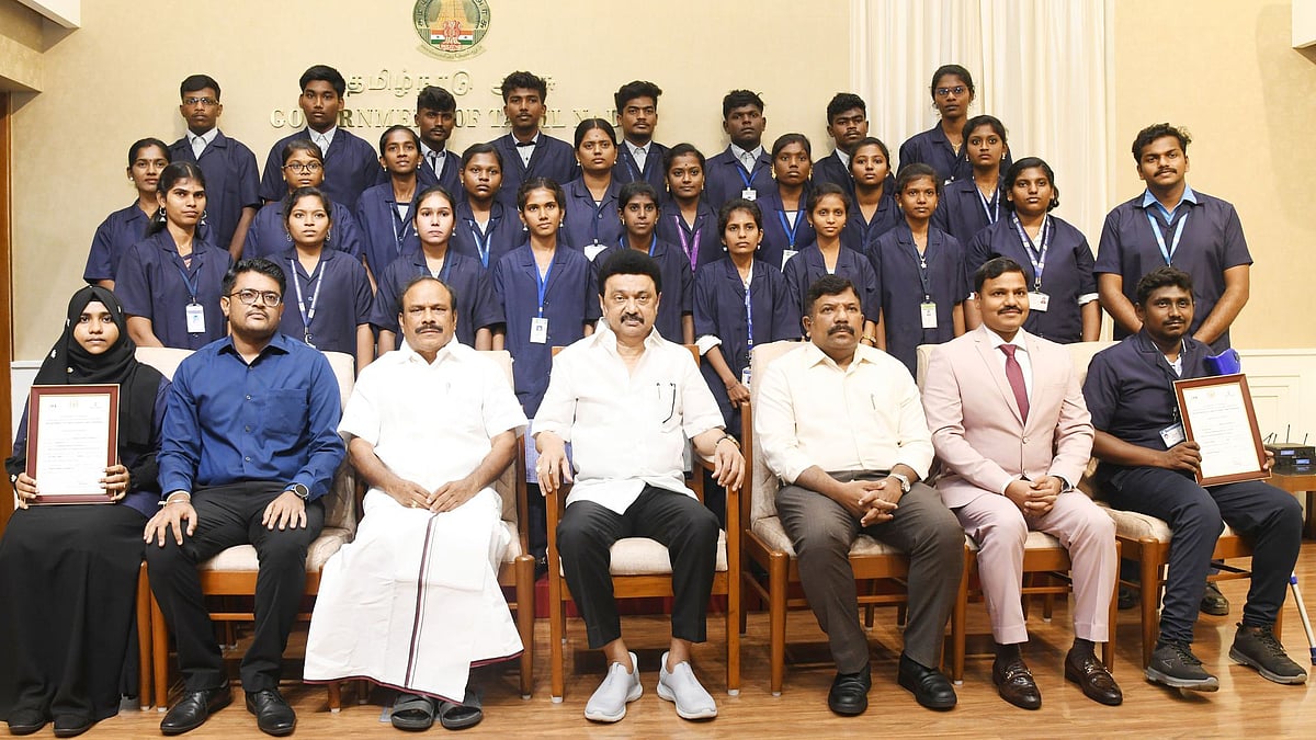 இந்திய அளவில் முதலிடம் :  தொழிற் பயிற்சி மாணவர்களை நேரில் அழைத்து பாராட்டிய முதலமைச்சர் ! 
