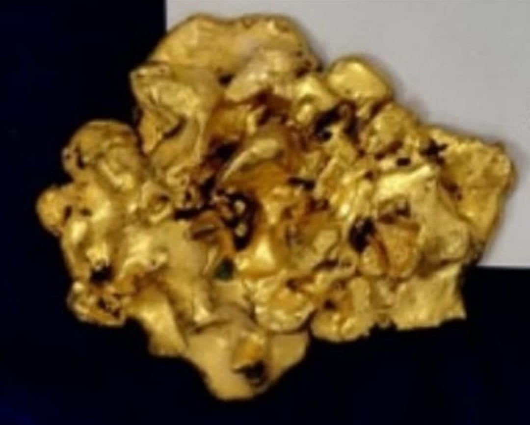 நூதன முறையில் தங்கம் கடத்தல்... சென்னை விமான நிலையத்தில் 1.24 கிலோ தங்கம் பறிமுதல் !