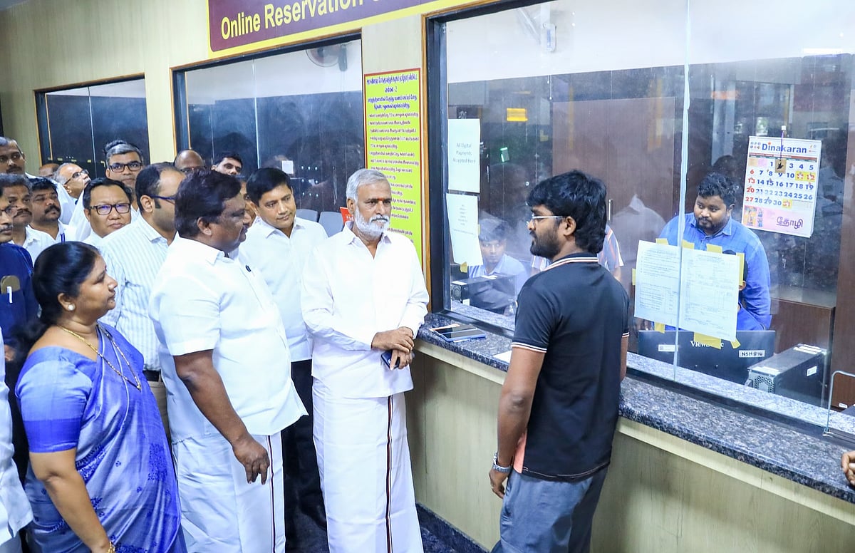 சொந்த ஊருக்கு செல்வோர் கவனத்திற்கு.. கிளாம்பாக்கம் பேருந்து நிலையத்தில் பேருந்துகள் நிறுத்தமிடம் -விவரம்!