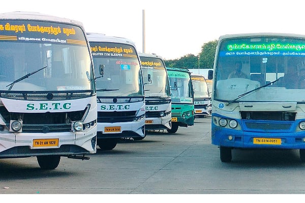 ஒரே நாளில் 2.31 இலட்சம் பேர் அரசுப் பேருந்துகளில் பயணம்! : தீபஒளித் திருநாள் எதிரொலி!
