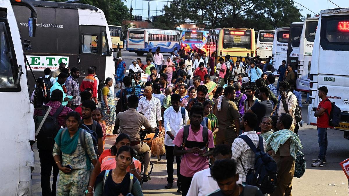 நேற்று ஒரே நாளில் அரசு பேருந்துகளில் 79,626 பயணிகள் முன்பதிவு : ஒட்டுமொத்தமாக 12,846 பேருந்துகள் இயக்கம்!