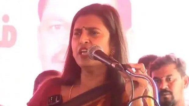 அவதூறு பேச்சு : கஸ்தூரி மீது 4 பிரிவுகளில் வழக்குப்பதிவு!