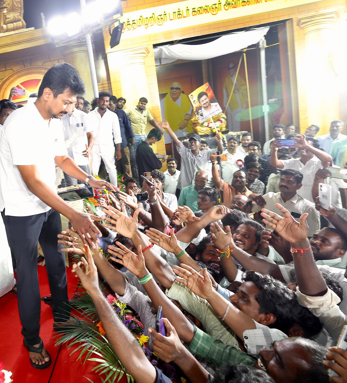 ”திமுக அரசின் Brand Ambassador நீங்கள் தான்”- மக்களை பார்த்து சூளுரைத்த துணை முதலமைச்சர் உதயநிதி ! 