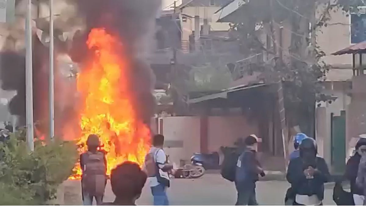 மணிப்பூரில் மீண்டும் தொடங்கிய போராட்டம் : பாஜக முதல்வர் வீட்டை தாக்கிய பொதுமக்கள் ... விவரம் என்ன ?