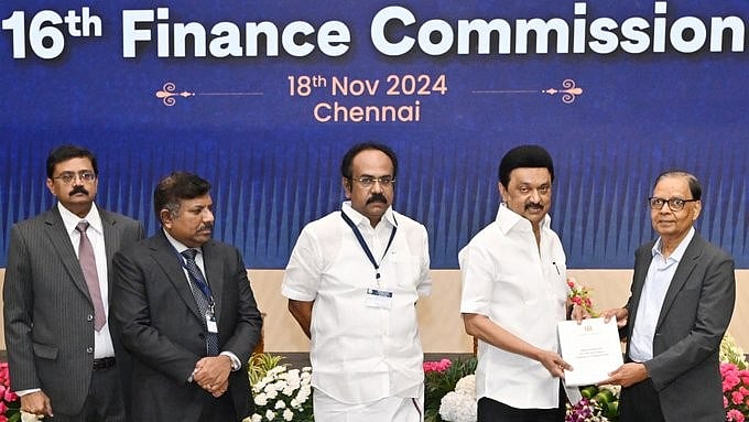 ”50% நிதி பகிர்ந்தளிக்க வேண்டும்” : 16-வது நிதி ஆணையக்குழுவுக்கு தமிழ்நாடு அரசின் பரிந்துரைகள் என்ன?