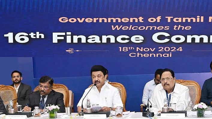 மாநில அரசுகளுக்கான 50% வரிப்பகிர்வை உறுதி செய்ய வேண்டும்! : ஒன்றிய நிதிக்குழுவிடம் முதலமைச்சர் கோரிக்கை!