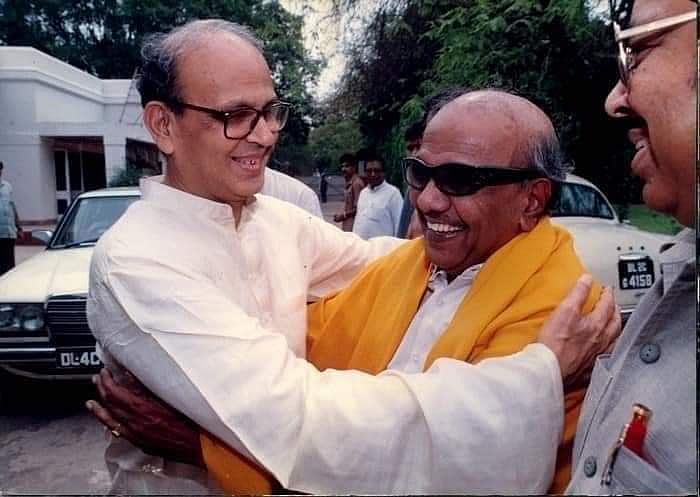 “அரசியலின் அதிசயம்.. தமிழர்களின் நெஞ்சில் நீங்காத இடம்பெற்றவர்”: வி.பி.சிங் நினைவு தின சிறப்புக் கட்டுரை!