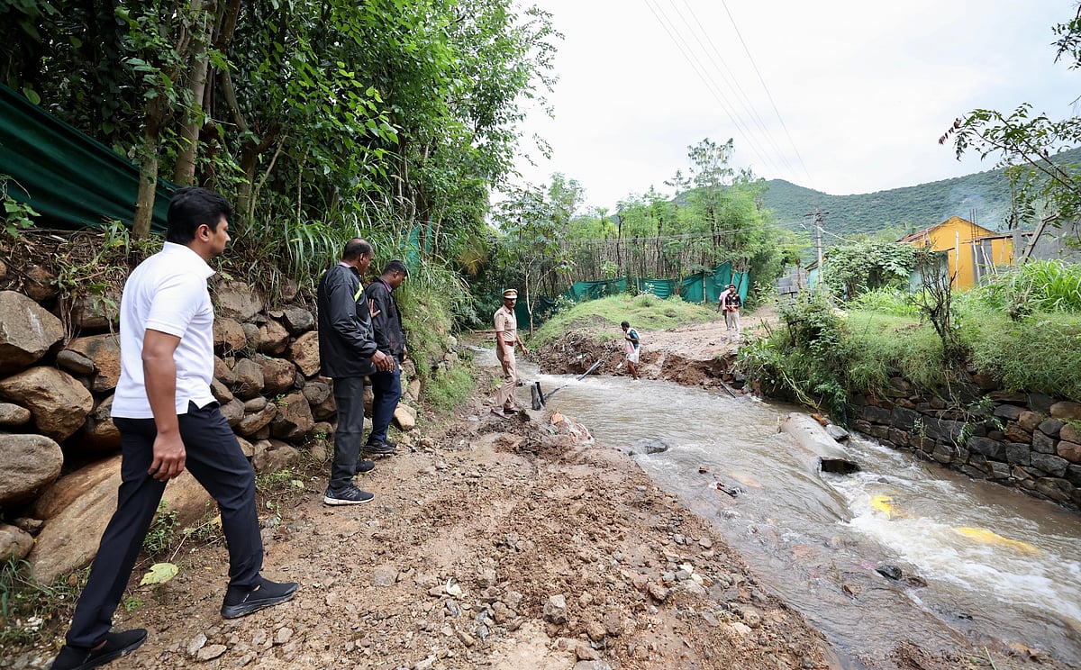 “4 மணிநேரத்திற்குள் தற்காலிக தரைப்பாலம்!” :  துணை முதலமைச்சர் உதயநிதி ஸ்டாலின்!