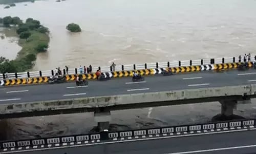 தென்பெண்ணை ஆற்றின் வெள்ளப்பெருக்கில் இருந்து மீண்டது கடலூர் : இயல்பு நிலை திரும்பியது!