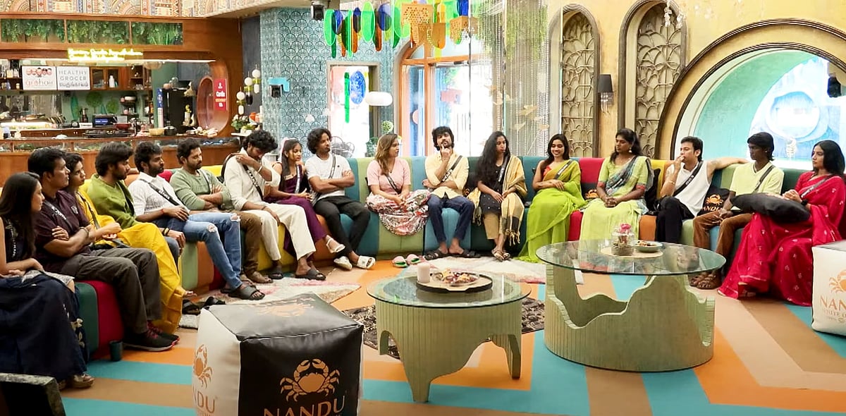 பேயாட்டம் ஆடிய BB வீடு : Gang-னால வீட்டோட விளையாட்டே கெட்டுப்போச்சு : வறுத்தெடுக்கும் விஜய் சேதுபதி!