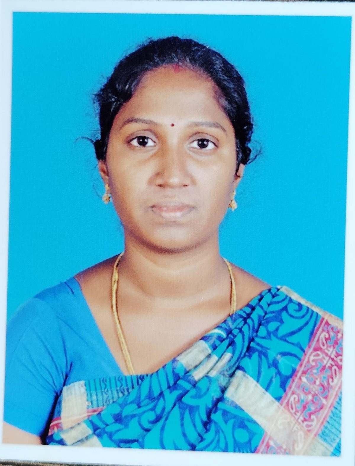 போலி கணக்கு காட்டி கார் நிறுவனத்தில் ரூ.12 லட்சம் கையாடல்... சேலம் இளம்பெண் கணக்காளர் சிக்கியது எப்படி?