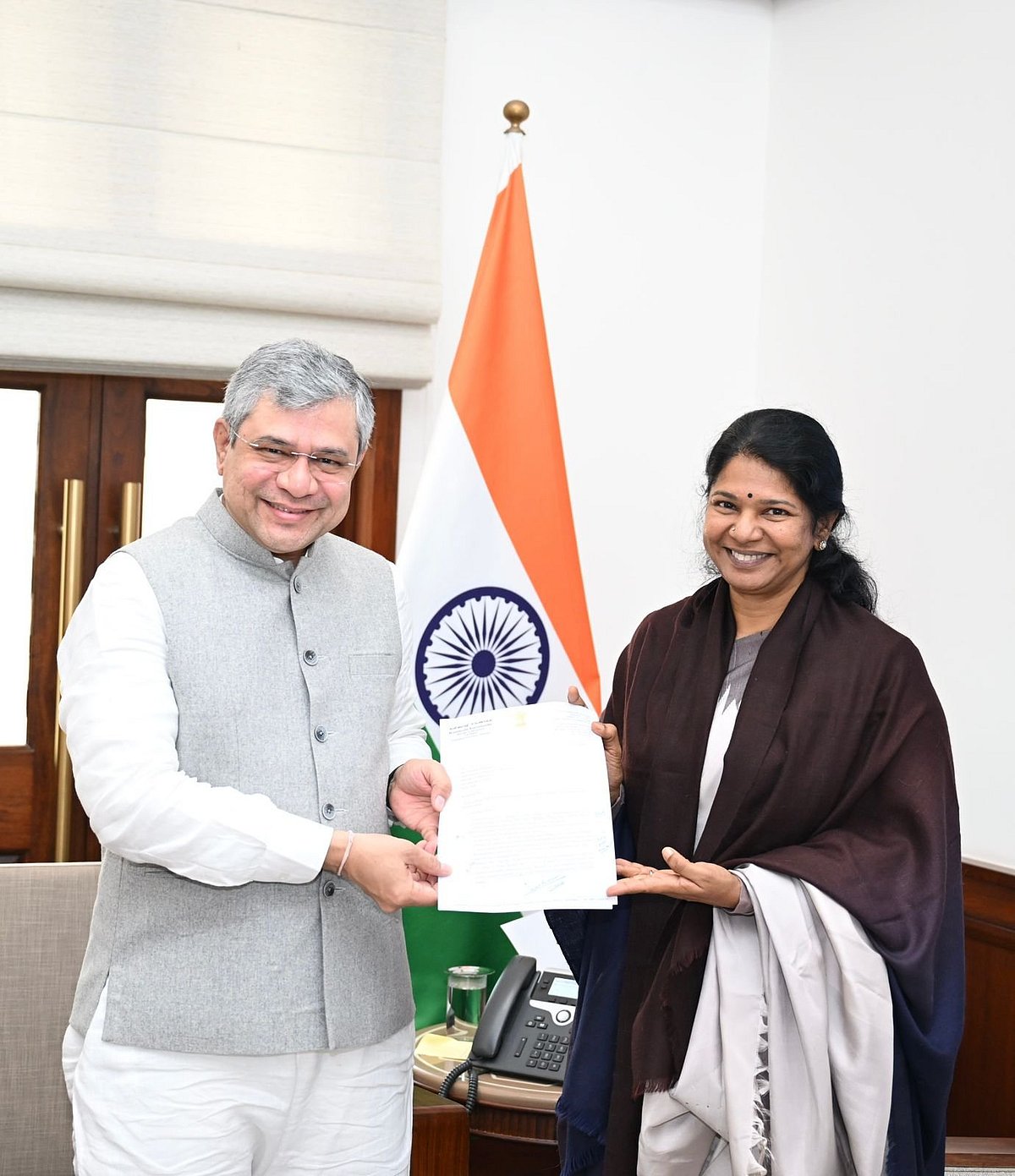 தமிழ்நாடு & தூத்துக்குடி ரயில்வே துறைக்கான கோரிக்கை... ஒன்றிய அமைச்சரிடம் வலியுறுத்தினார் கனிமொழி MP!