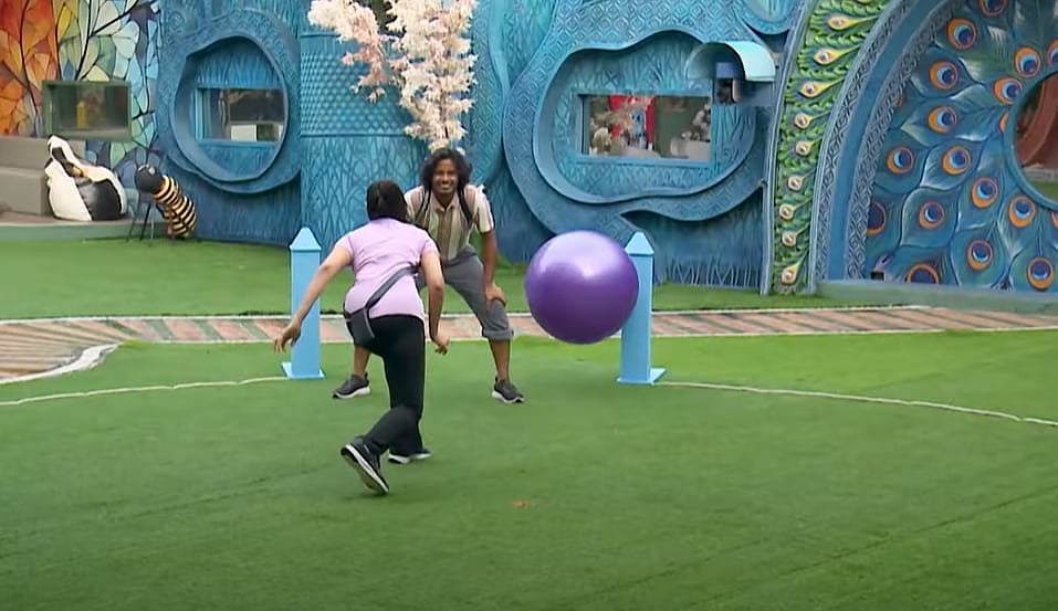 Twist கொடுத்த Bigg Boss ; யாரு Best Actor? விசாரிக்கும் விஜய் சேதுபதி!