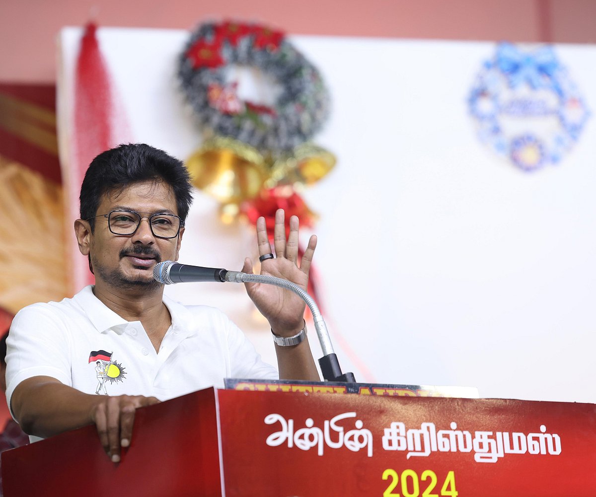 “பாம்பின் நிழலில் உள்ள தவளைதான் மக்கள் அதிமுக” - குட்டி ஸ்டோரி சொன்ன துணை முதலமைச்சர் உதயநிதி !