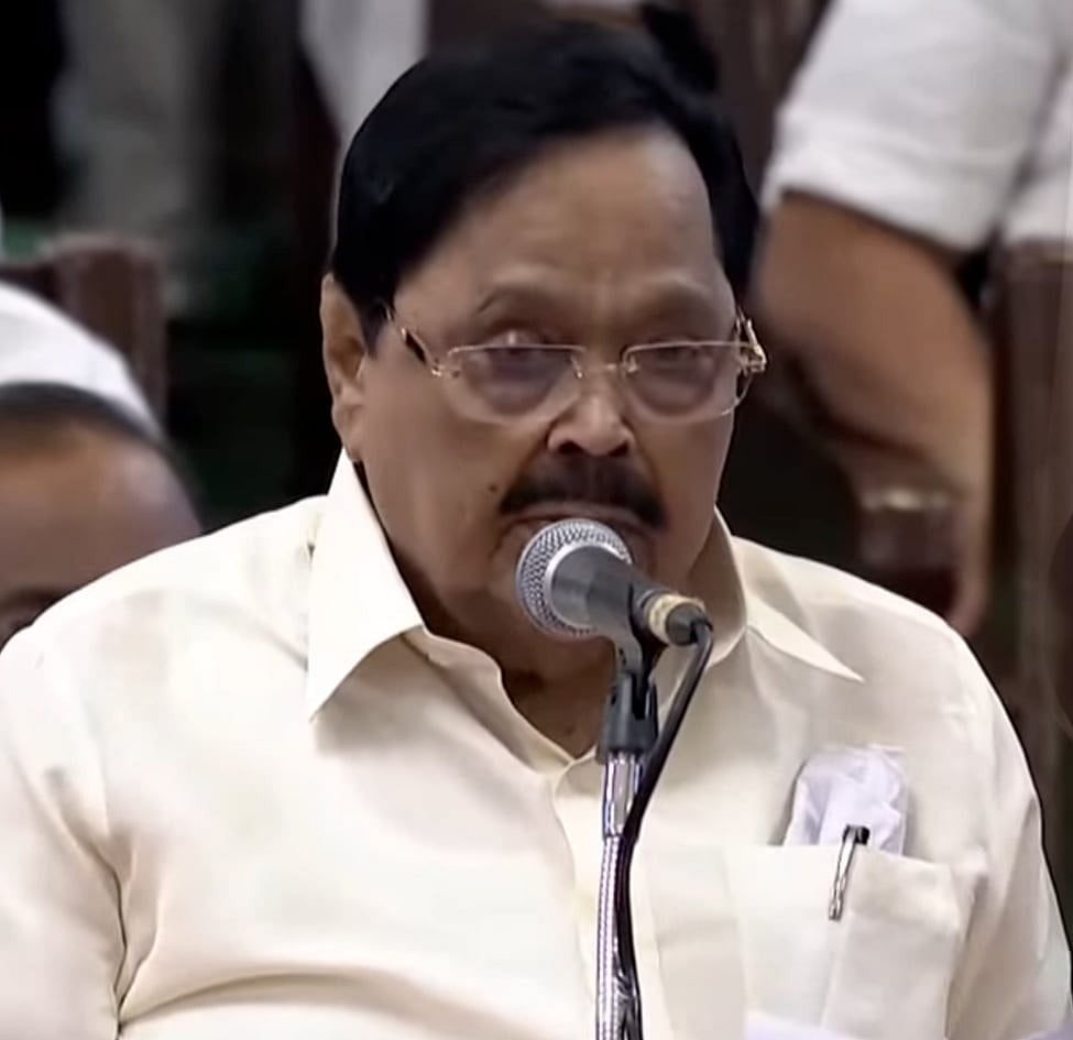 "அரசு அளித்த ஆளுநர் உரையே அவைக்குறிப்பில் இடம்பெறும்" - சட்டப்பேரவையில் தீர்மானம் நிறைவேற்றம் !