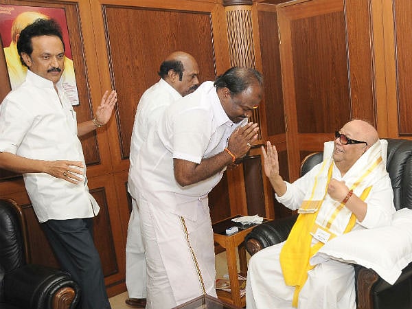 ஈரோடு கிழக்குத் தொகுதி இடைத்தேர்தல்... திமுக வேட்பாளர் அறிவிப்பு - யார் இந்த வி.சி.சந்திரகுமார்?