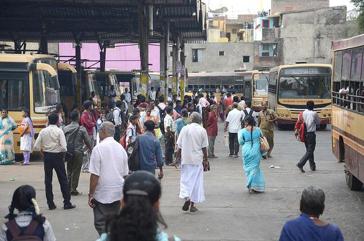 பொதுமக்கள் வசதிக்காக நாளை கூடுதலாக 500 பேருந்துகள் : மாநகர் போக்குவரத்துக்கு கழகம் அறிவிப்பு !