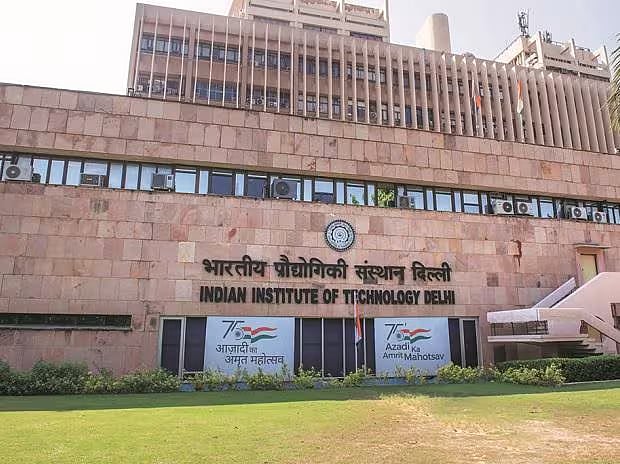 IIT-களில் SC,ST,OBC மாணவர்களுக்கு இழைக்கப்படும் அநீதி : மறுக்கப்படும் இடஒதுக்கீடு... சு.வெங்கடேசன் MP !