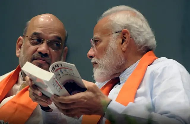 தோல்வியில் குஜராத் மாடல்! : அமெரிக்காவில் இருந்து பெருமளவில் நாடுகடத்தப்படும் குஜராத்தி மக்கள்!