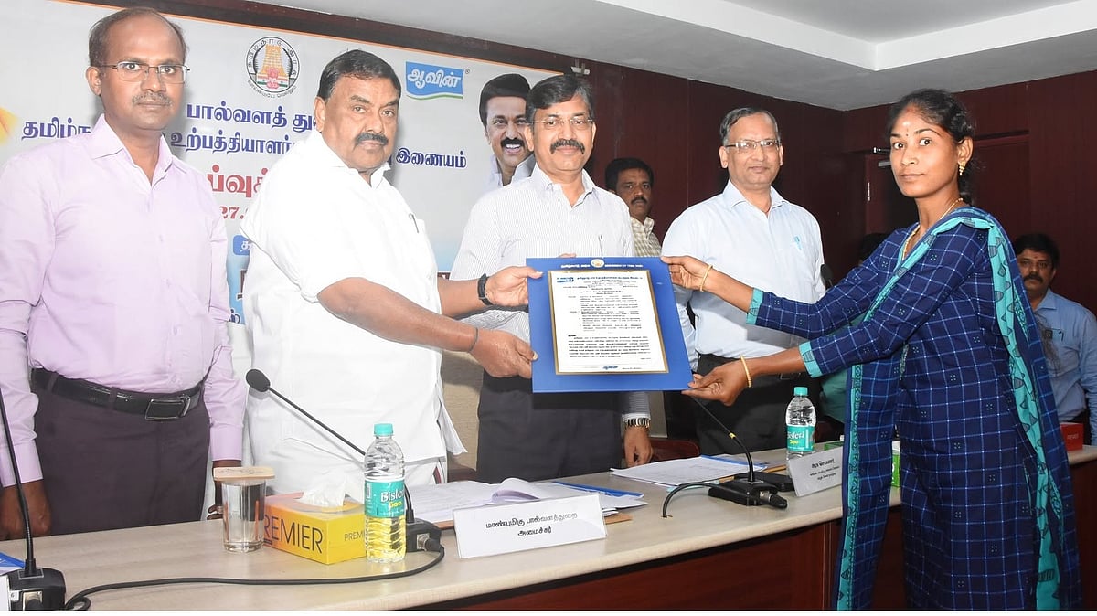 “தினசரி பால் & பால் உபபொருட்கள் விற்பனையை ரூ.1.50 கோடியாக உயர்த்த வேண்டும்” - அமைச்சர் ராஜகண்ணப்பன் !