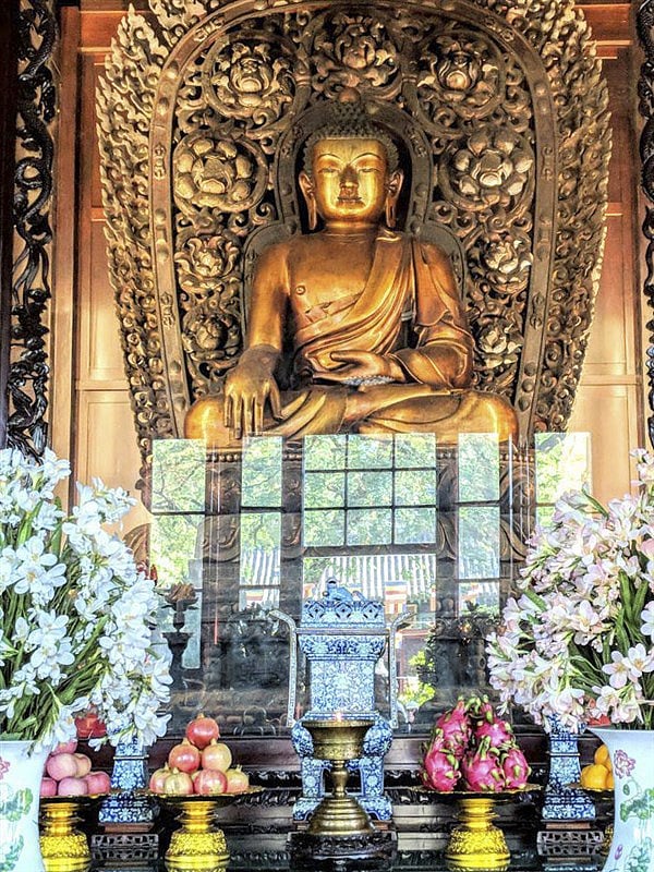 Buddha Memorial in Manasarovar