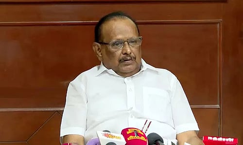 அரசியல் செய்ய அண்ணாமலை இருக்கிறார். ஆளுநர் அவரோடு போட்டியிட வேண்டாம் - அமைச்சர் ரகுபதி விமர்சனம் !