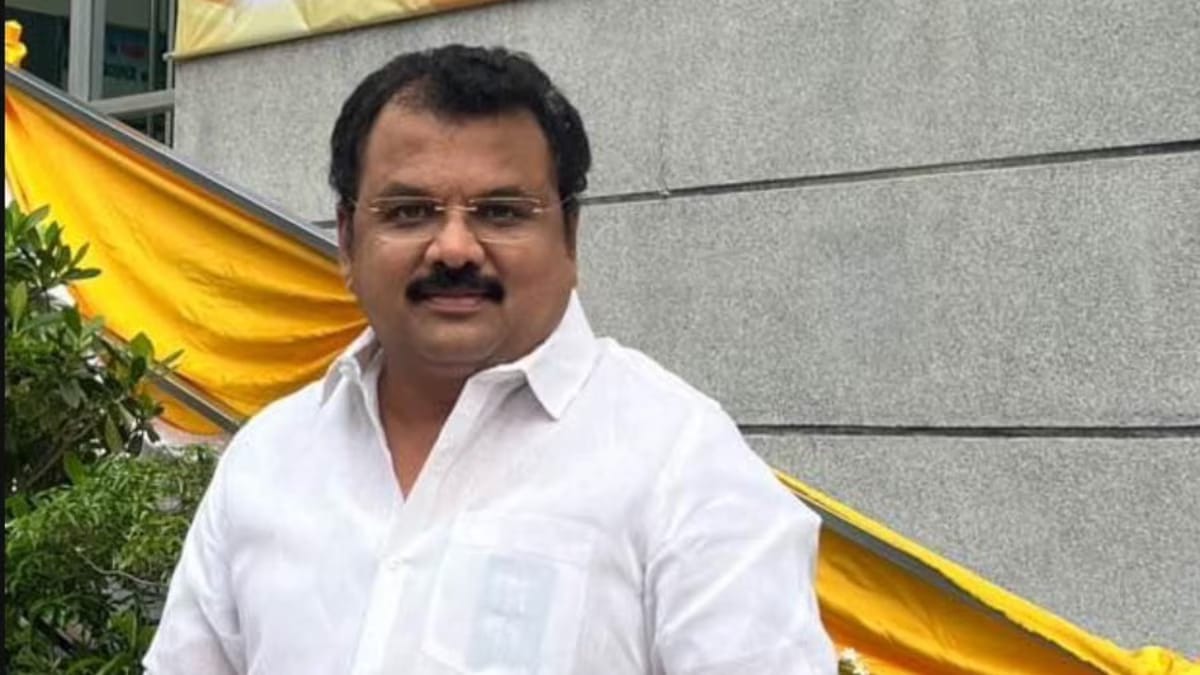 இந்திய மக்கள்தொகை 150 கோடியாக அதிகரித்துவிட்டது என்பதால் 4 பிரதமரா நியமிக்கமுடியும்- அப்துல்லா MP கேள்வி!