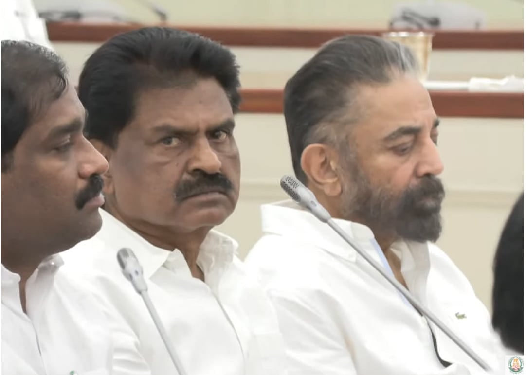 “இந்தியாவை ‘ஹிந்தியா’வாக மாற்றத் துடிக்கும் ஒன்றிய பாஜக அரசு...” - அனைத்துக் கட்சி கூட்டத்தில் கமல்ஹாசன்!