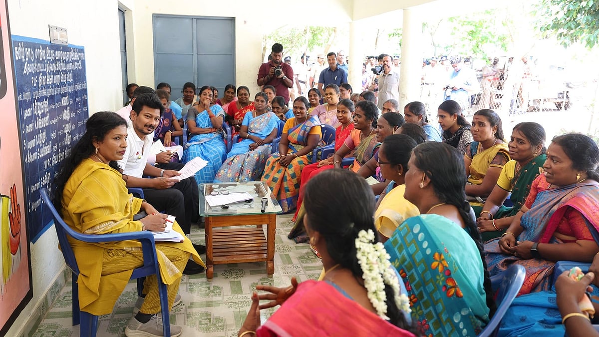 ”உங்கள் கோரிக்கைகள் நிறைவேற்றப்படும்” : மகளிர் சுய உதவிக்குழுவினருக்கு உறுதியளித்த துணை முதலமைச்சர்!