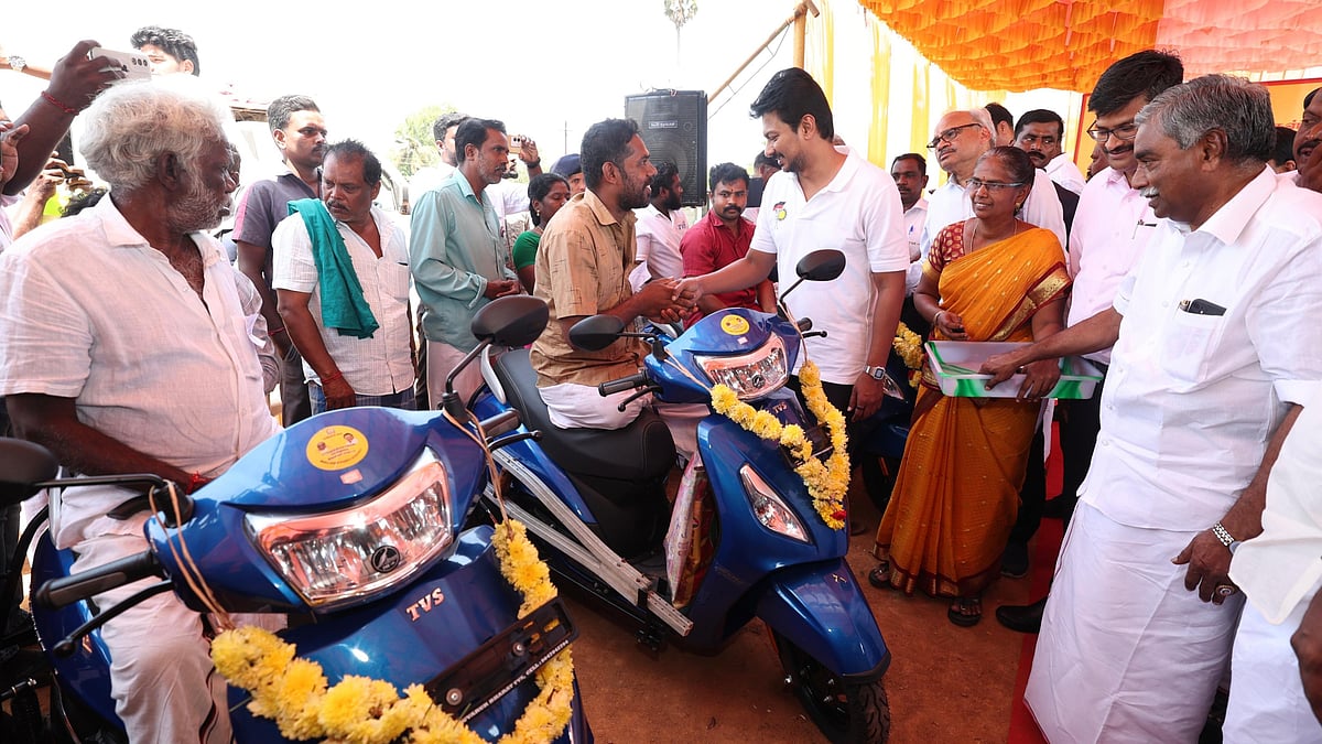 ரூ.1.25 கோடி : 159 பயனாளிகளுக்கு நலத்திட்ட உதவிகளை வழங்கினார் துணை முதலமைச்சர் உதயநிதி ஸ்டாலின்!