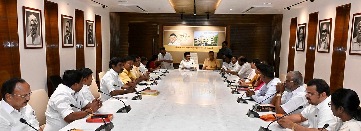 தொகுதி மறுவரையறை விவகாரத்தில் தேசிய அளவிலான கவனத்தை ஈர்க்கவேண்டும்- திமுக MP-களுக்கு முதலமைச்சர் உத்தரவு!