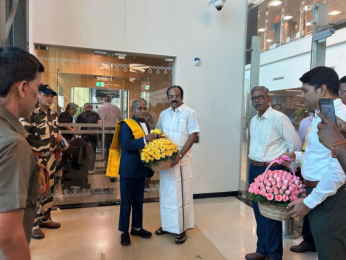 "இது ஆரம்பம் தான், இந்த சிம்போனி இசை உலகமெங்கும் கொண்டு செல்லப்படும்" - இளைஞானி இளையராஜா பேசியது என்ன ? 