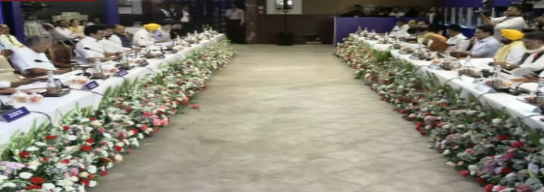 தொகுதி மறுசீரமைப்பு :  மு.க.ஸ்டாலின் தலைமையில் ’கூட்டு நடவடிக்கைக் குழு கூட்டம்’ - சென்னையில் தொடங்கியது!