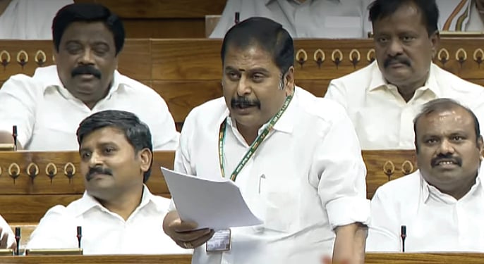 ”இந்தியாவையே தாங்கி கொண்டிருக்கும் தமிழ்நாடு” : நாடாளுமன்றத்தில் மோடி அரசுக்கு பாடம் எடுத்த திமுக MP!