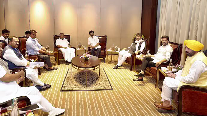 பா.ஜ.க.வுக்கு வலுசேர்க்கும் தொகுதி மறுசீரமைப்பு! : முரசொலி கண்டனம்!