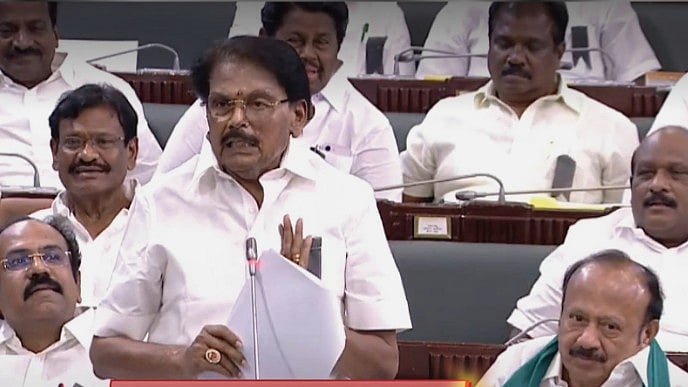 "இலவச வீட்டுமனை பத்திரம்" : புதிய அறிவிப்புகளை வெளியிட்ட அமைச்சர் KKSSR இராமச்சந்திரன்!