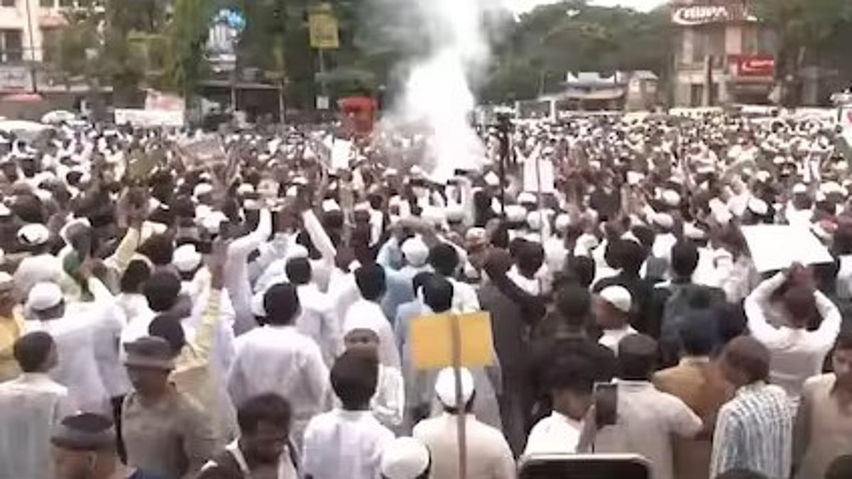 வக்ஃப் சட்டத்திற்கு நாடுமுழுவதும் வலுக்கும் எதிர்ப்பு: போராட்டத்தில் இறங்கிய இஸ்லாமிய மக்கள்!