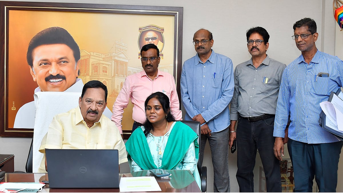 ஜவுளி மற்றும் செயற்கை இழைகள் குறித்தான ஆராய்ச்சிக்கான ரூ.25 கோடி நிதியுதவி.. இணையதளம் தொடக்கம்!