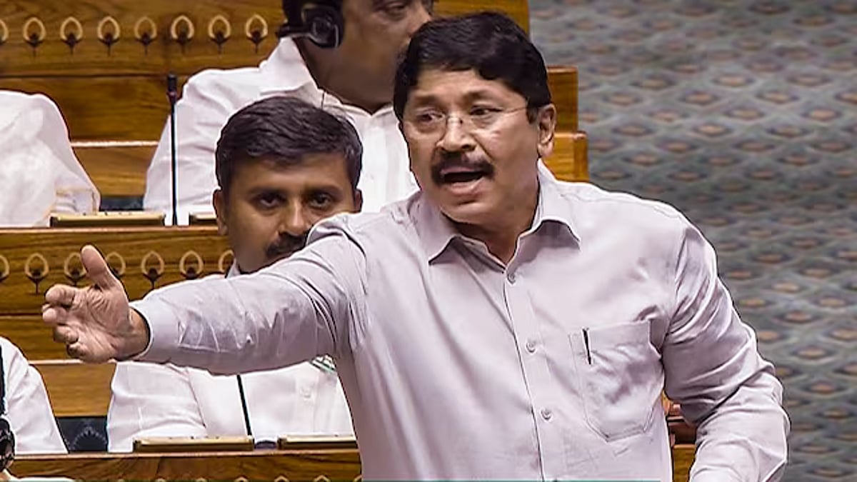 சென்னை விமான நிலையத்தில் உள்கட்டமைப்பு வசதிகளை சரி செய்ய வேண்டும்: ஒன்றிய அரசுக்கு தயாநிதி மாறன்MP கடிதம்