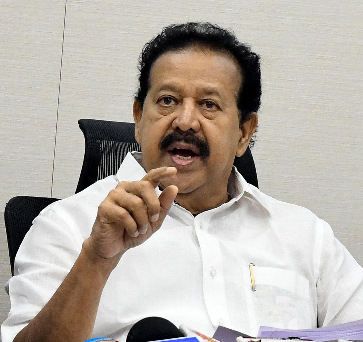 "மீண்டும் மீண்டும் மனப்பூர்வமாக மன்னிப்புக் கேட்டுக்கொள்கிறேன்" - அமைச்சர் பொன்முடி உருக்கம் ! 